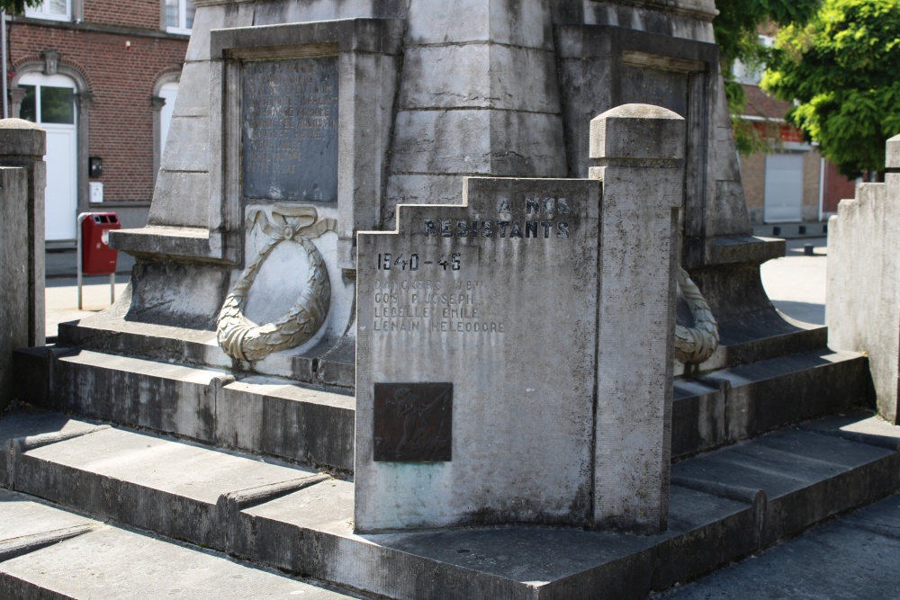 War Memorial Châtelineau #5