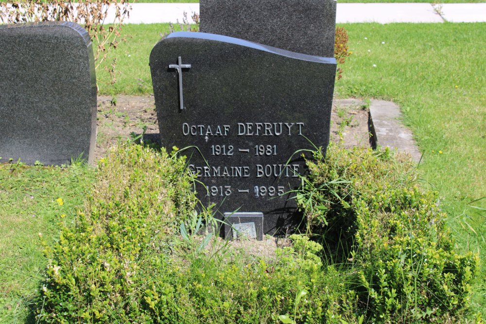 Belgian Graves Veterans Knokke-Heist Central Cemetery #2