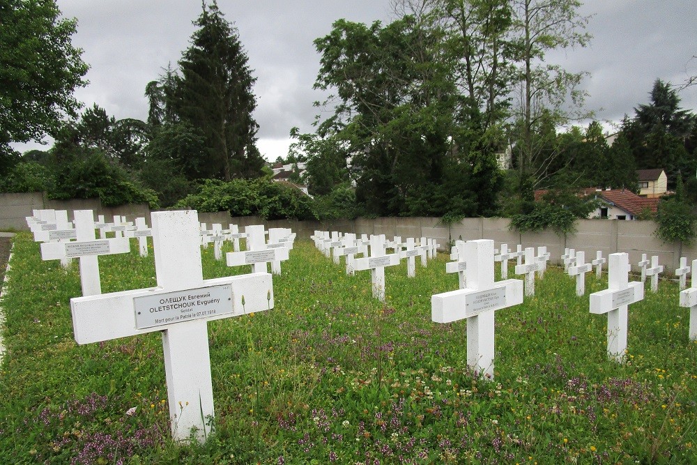 War Cemetery les Vallons #5