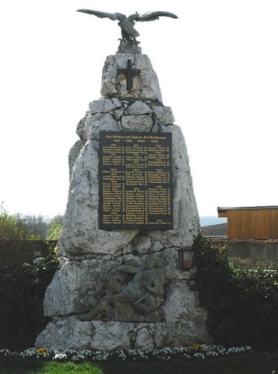 Oorlogsmonument Dobermannsdorf #1