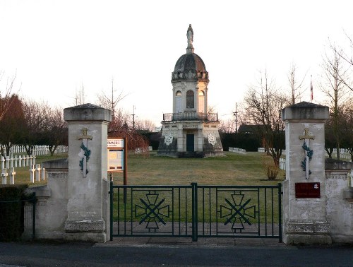 Franse Oorlogsbegraafplaats Vitry-le-Franois