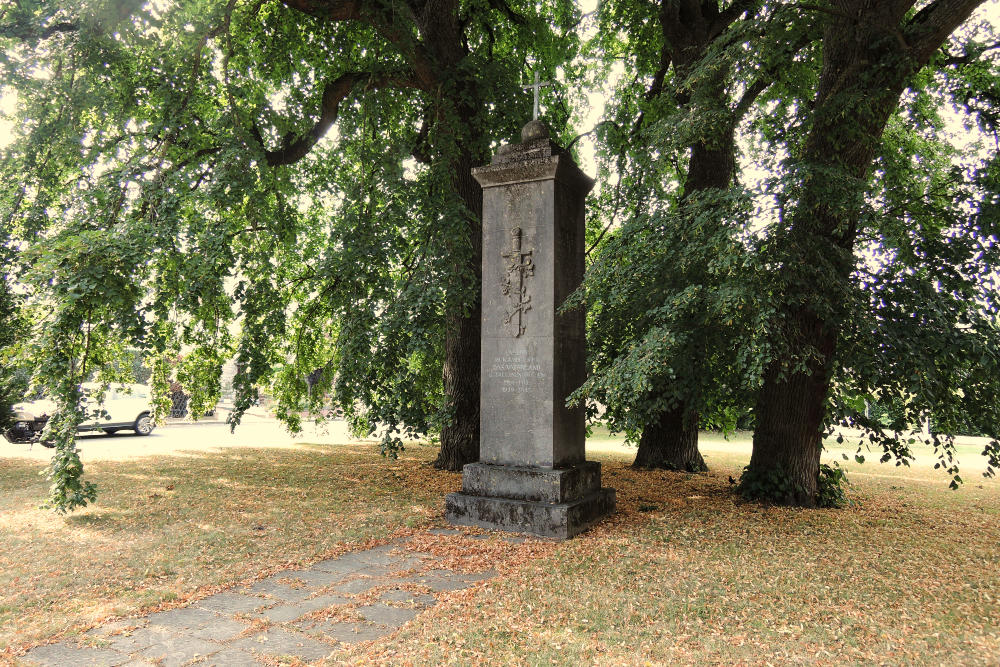 Oorlogsmonument Breinig #2