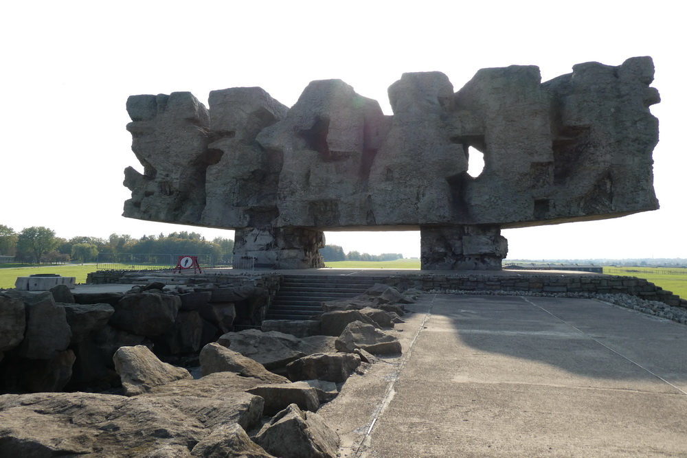 Monument Concentratiekamp Majdanek #3