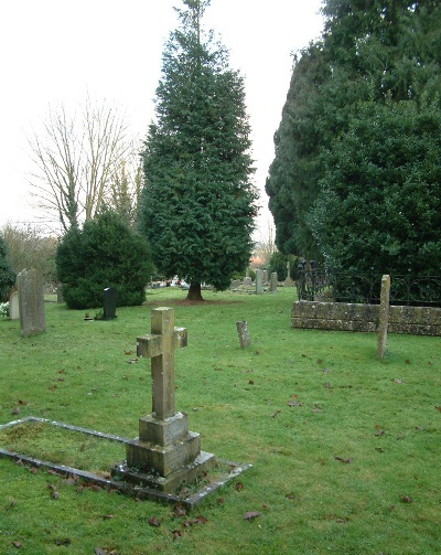 Oorlogsgraven van het Gemenebest Holy Trinity Churchyard #1