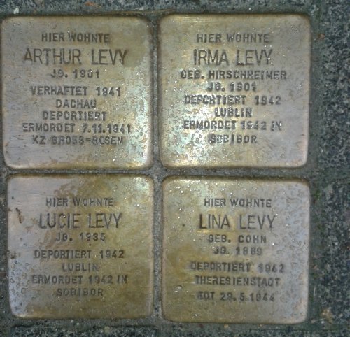 Stolpersteine Poststrae 19 #1