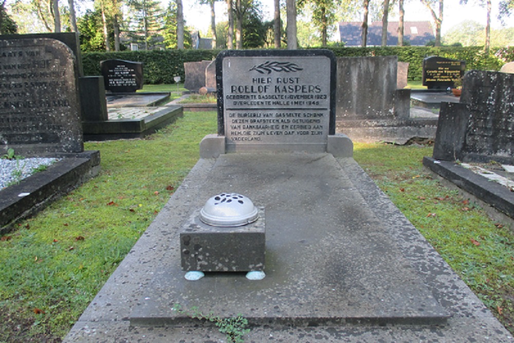 Dutch War Graves Municipal Cemetery Gasselte #3