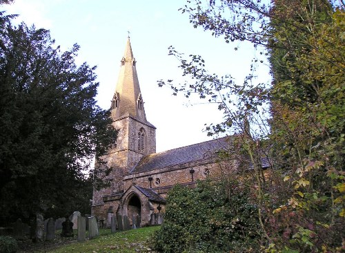 Oorlogsgraf van het Gemenebest St Helen Churchyard