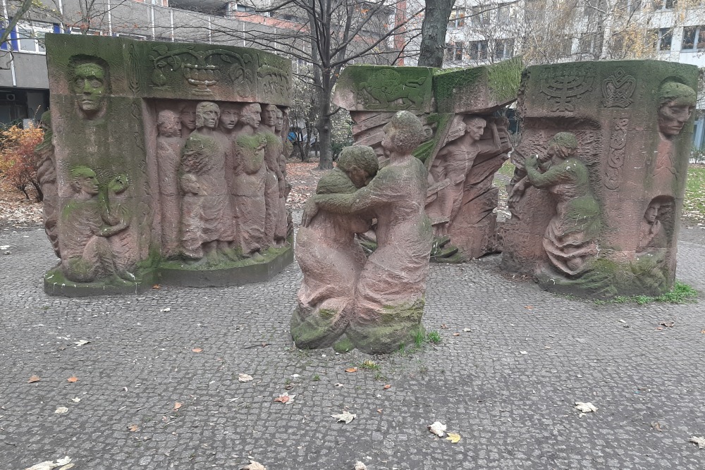 Monument Protest Arische Vrouwen