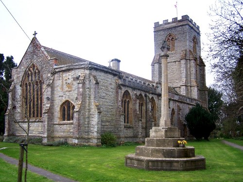 Commonwealth War Graves St Peter Churchyard