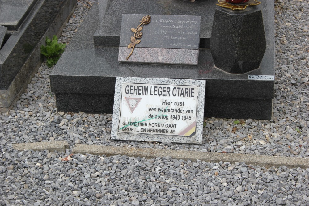 Belgische Graven Oudstrijders Mechelen-Bovelingen Begraafplaats #3