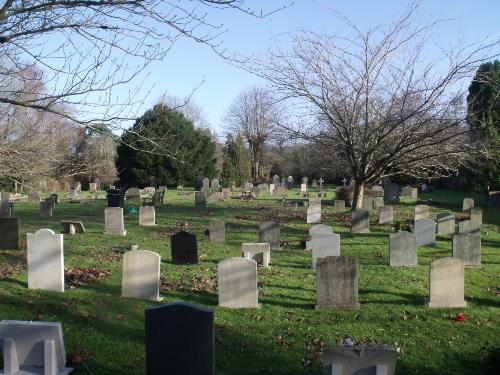 Commonwealth War Graves All Saints Churchyard Extension