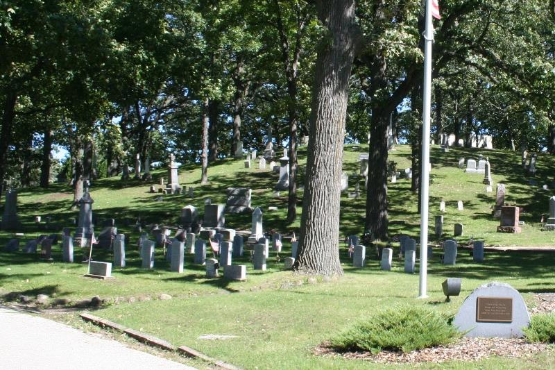 Civil War Veterans Graves Rienzi Cemetery - Fond du Lac - TracesOfWar.com