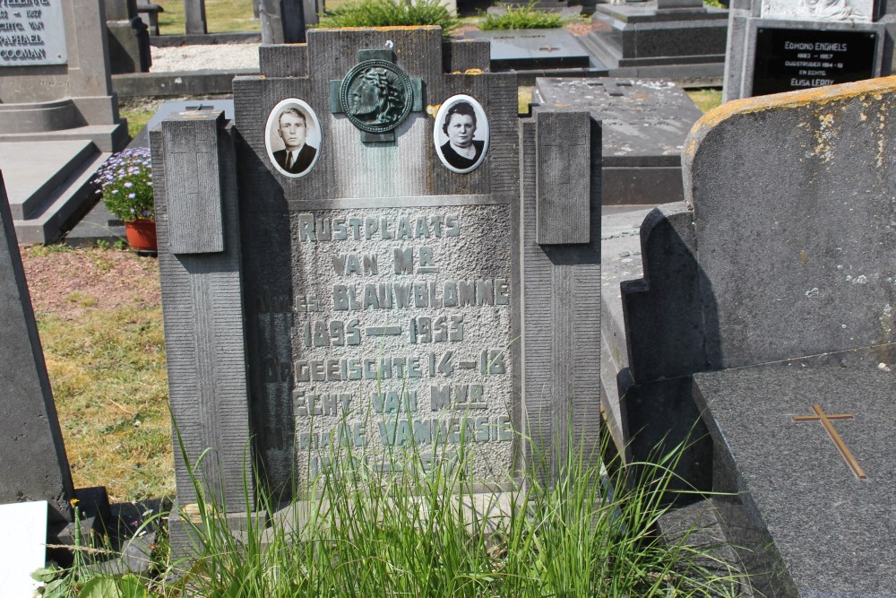 Belgian Graves Veterans Leupegem #2