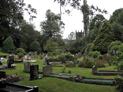 Oorlogsgraven van het Gemenebest Luddenden Cemetery