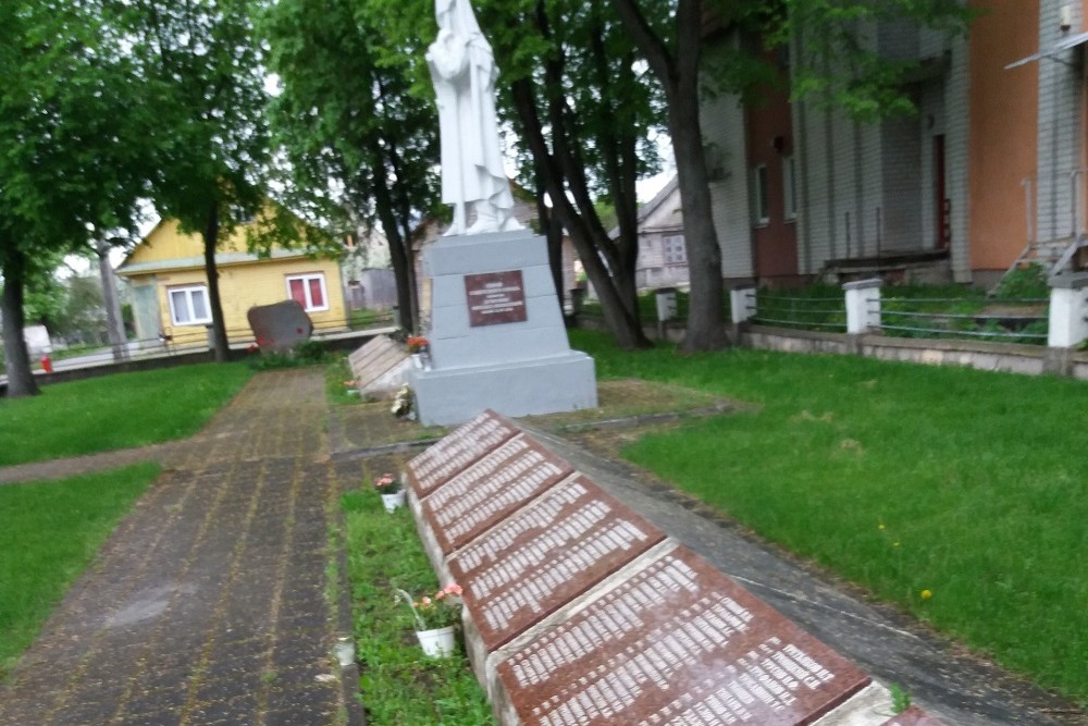 Sovjet Oorlogsbegraafplaats iemariai #1