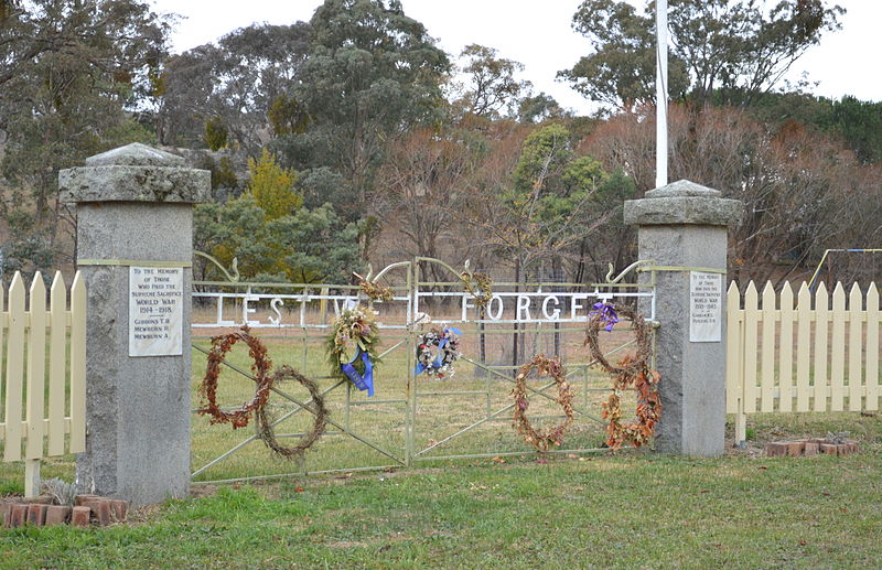 War Memorial Gates Rugby #1