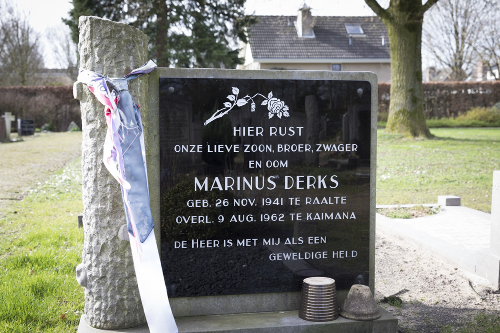 Dutch War Graves General Cemetery Raalte #4