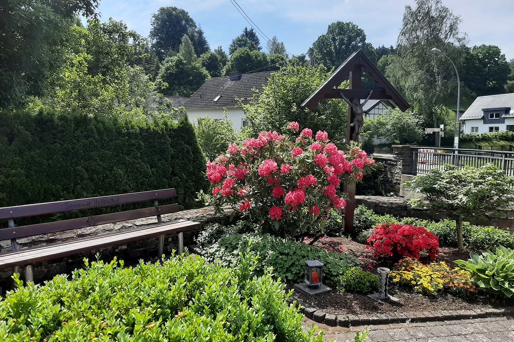 Oorlogsmonument Manscheid #4