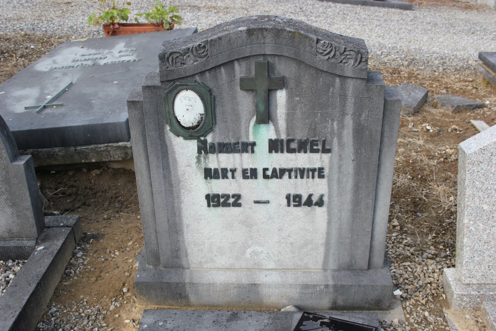 Belgische Oorlogsgraven La Hulpe #5