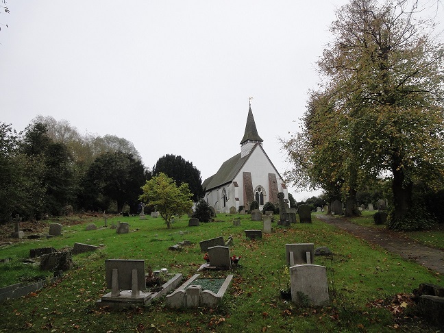 Commonwealth War Graves St Mary Churchyard