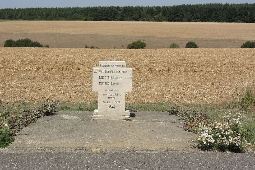 Monument Verzetsstrijders Avocourt #1