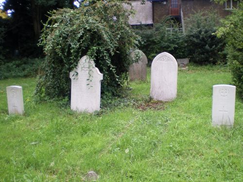 Commonwealth War Graves St. Peter Churchyard