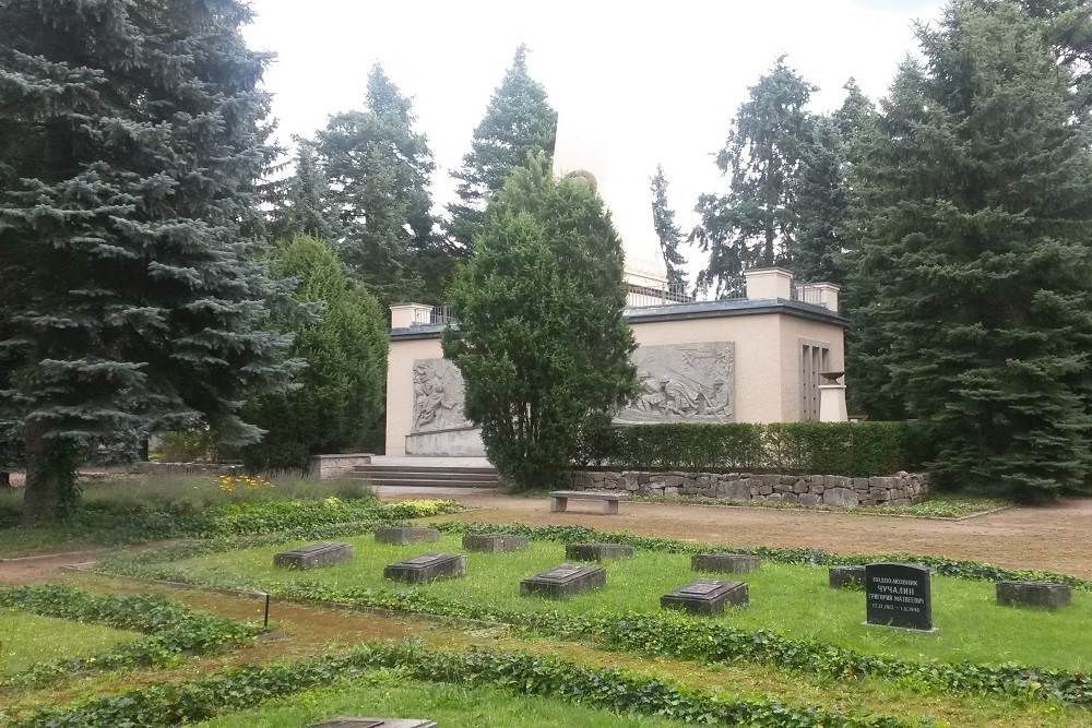 Sovjet Oorlogsbegraafplaats Baruth #1
