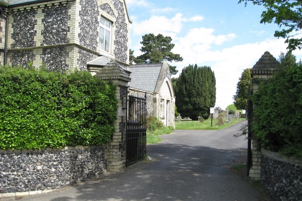 Commonwealth War Graves Exning Cemetery