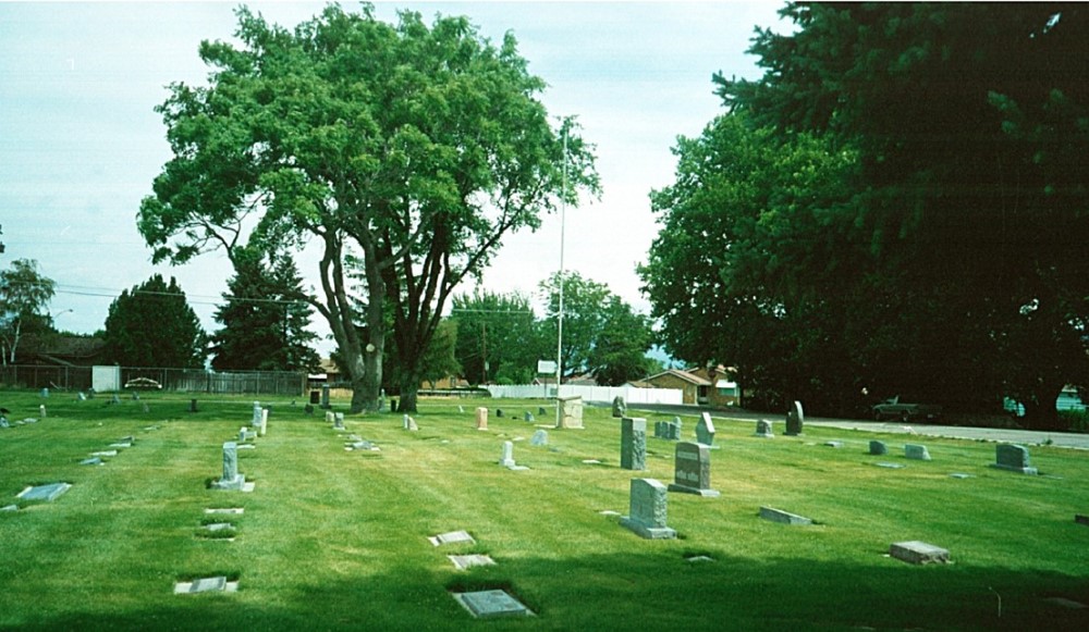 American War Graves Roy City Cemetery #1