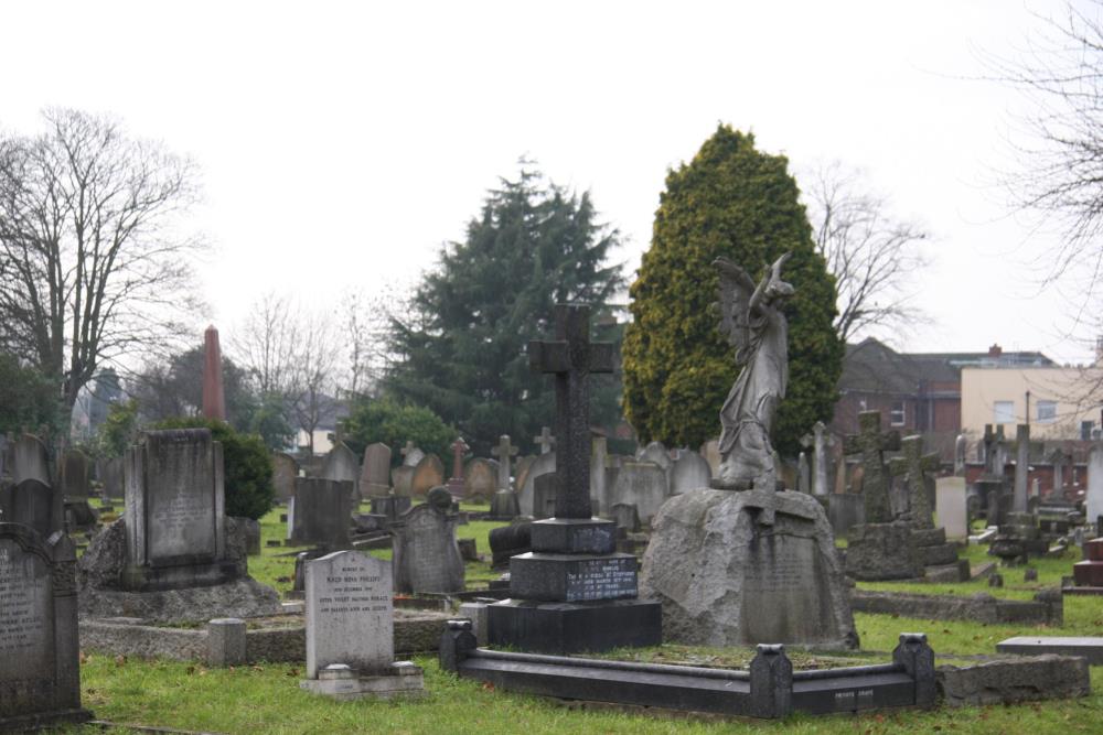 Oorlogsgraven van het Gemenebest Isleworth Cemetery #1