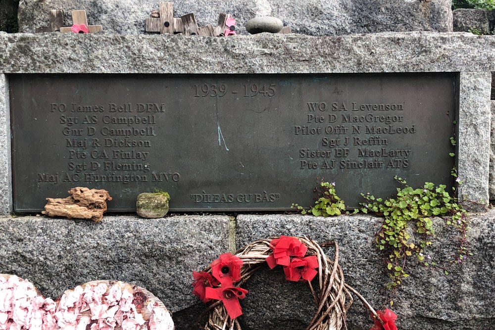 War Memorial Taynuilt #2