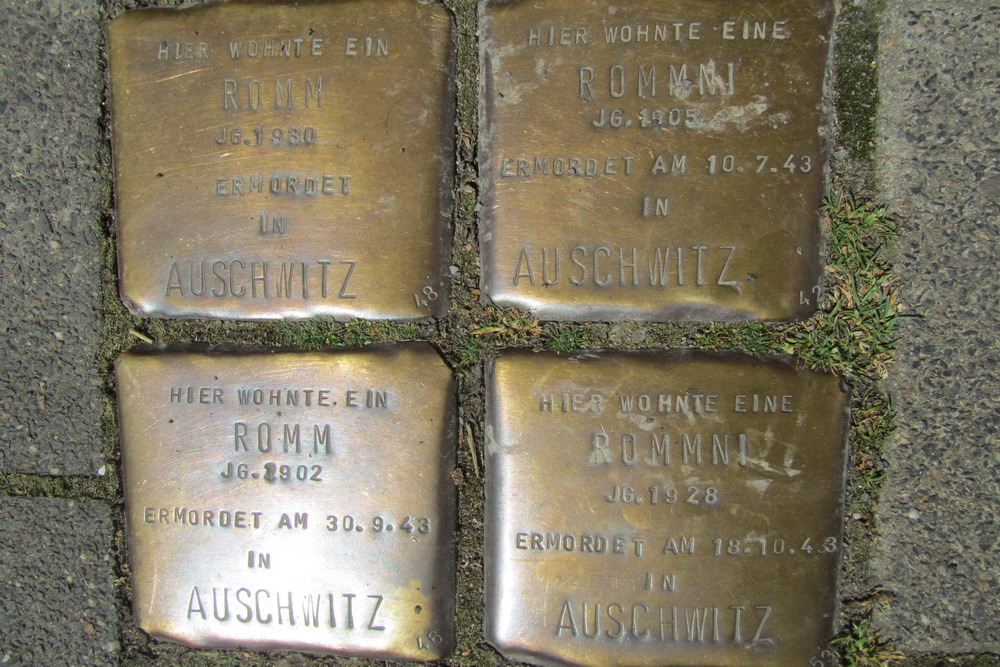 Stumbling Stones Senefelder Straße 72 #1