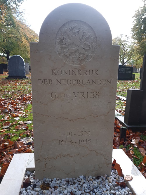 Dutch War Graves Gem. Zuiderbegraafplaats Drachten #5