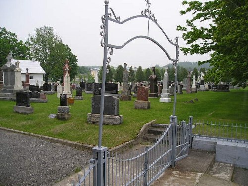 Oorlogsgraf van het Gemenebest Saint-Raphal-de-Bellechasse Roman Catholic Cemetery