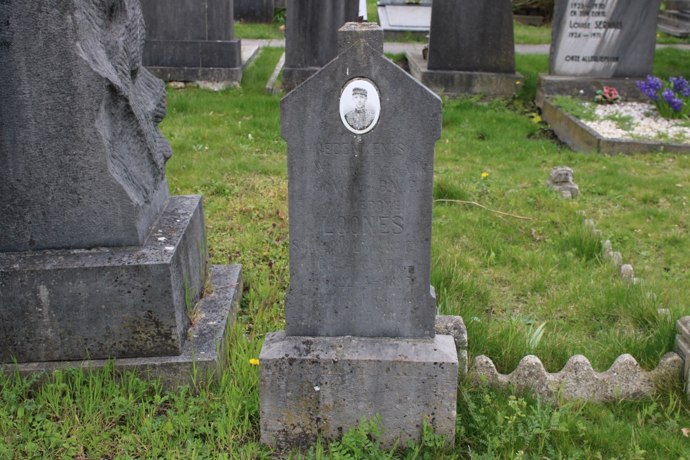 Belgian War Graves Adinkerke #4