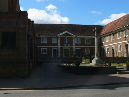 Oorlogsmonument Buntingford #1