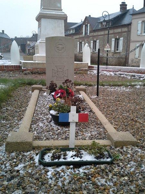 Commonwealth War Grave Senantes