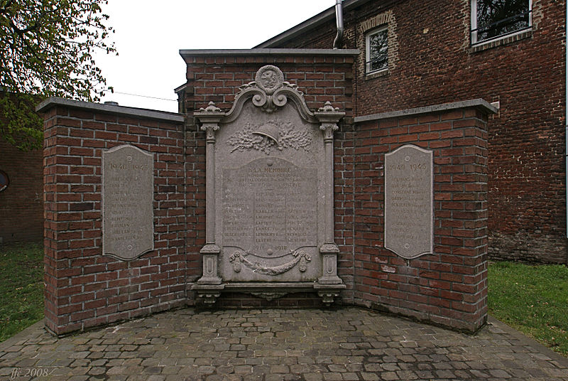 Oorlogsmonument Kristalfabriek Val-Saint-Lambert