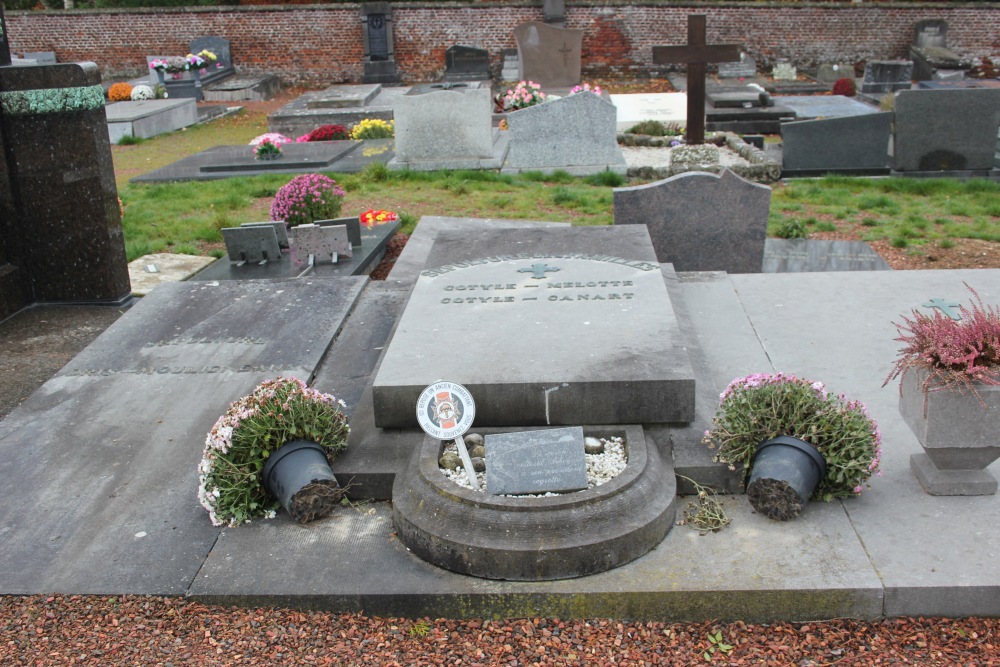 Belgian Graves Veterans Arquennes #2