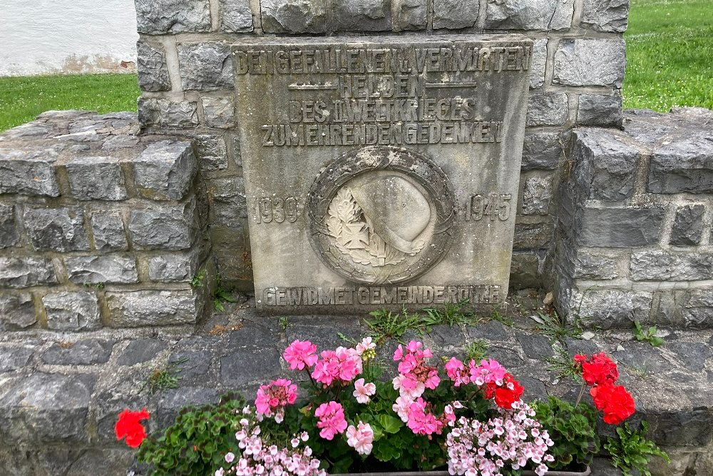 War Monument Rhle #4