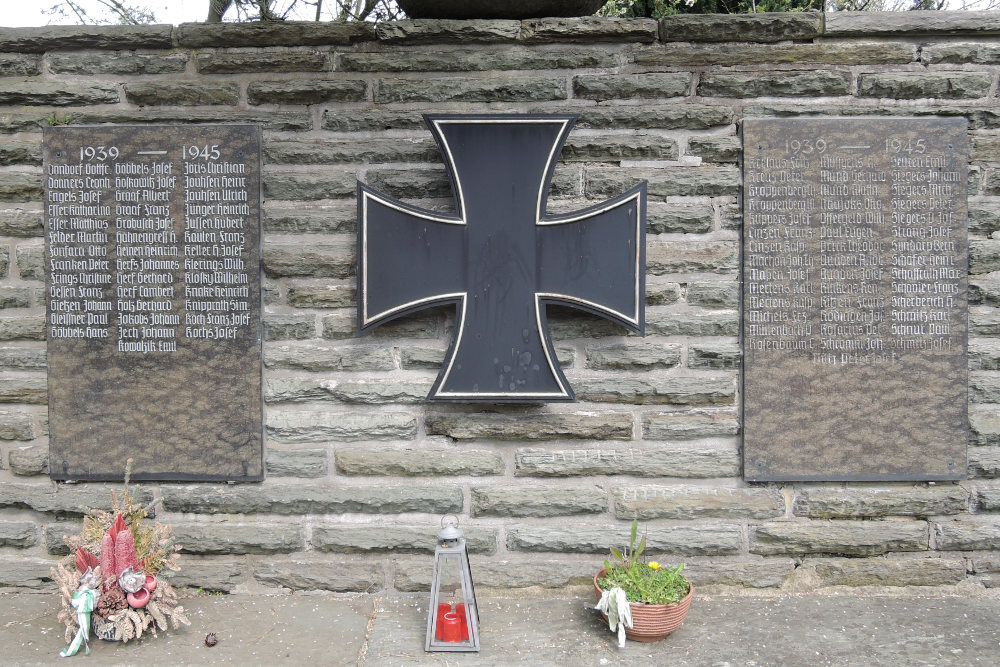 War Memorial Hehlrath #2