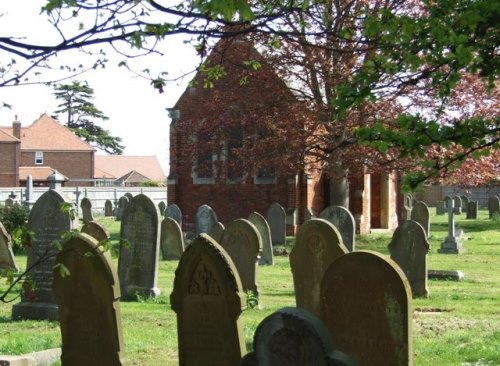 Commonwealth War Graves Kirton Old Cemetery