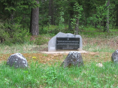 Monument Vermoorde Joden Koknese #1