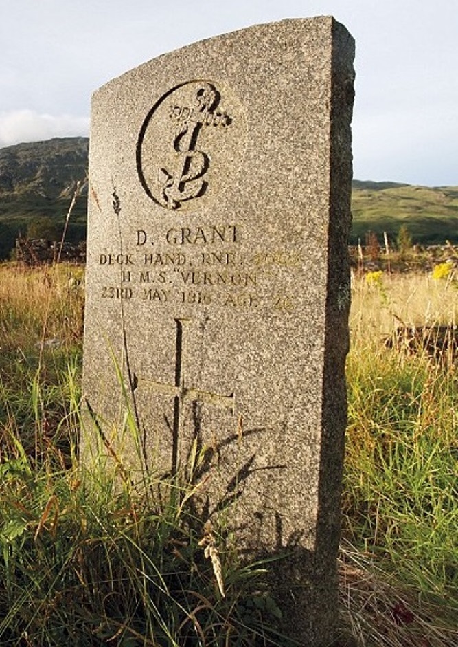 Oorlogsgraven van het Gemenebest St. Finnan's Isle Burial Ground