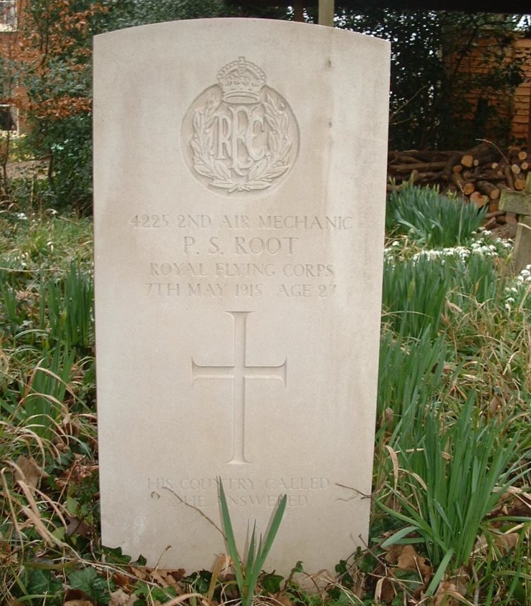 Commonwealth War Grave St. Peter and St. Paul Churchyard #1