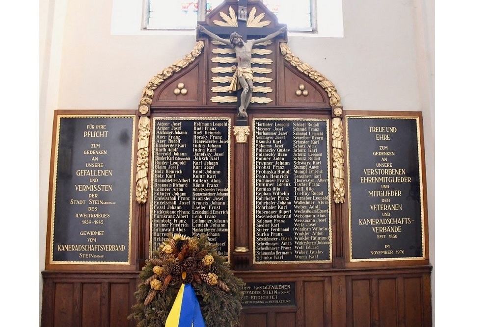 Memorials Stein / Donau