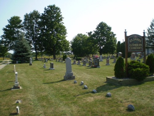 Oorlogsgraf van het Gemenebest St. James Evangelical Lutheran Cemetery