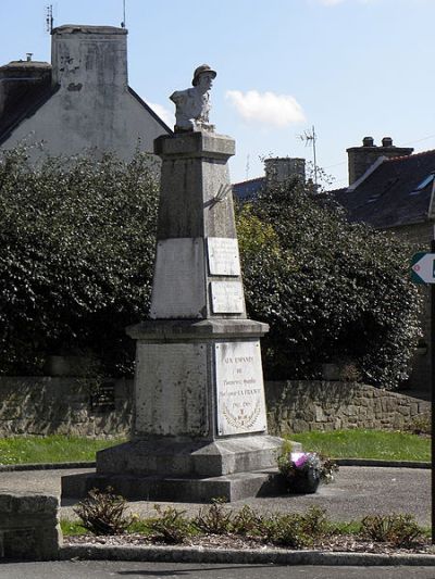 War Memorial Plounvez-Quintin