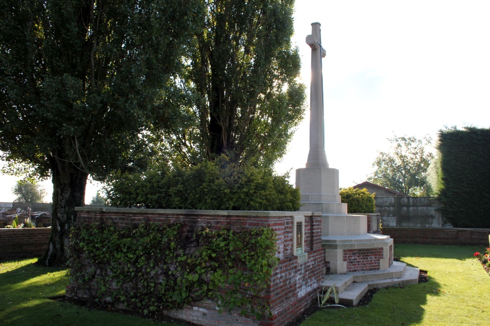 Commonwealth War Graves Sailly-Labourse #5