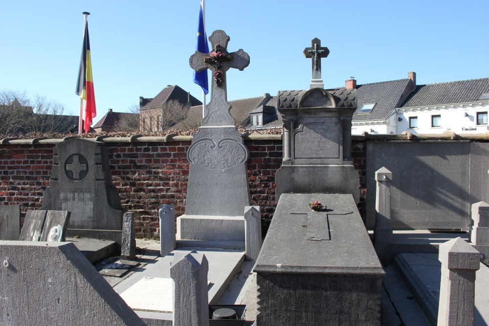 Belgische Oorlogsgraven Moulbaix #4